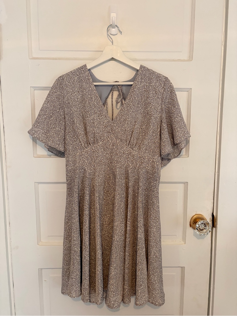 Wishlist Taupe Speckled V-Neck Flutter Mini Dress